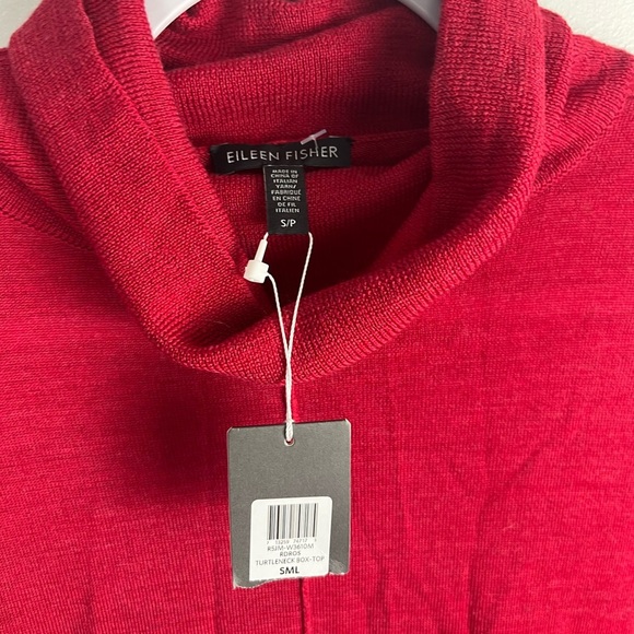 NWT Eileen Fisher Red Turtleneck Box Top sweater size small , 100% merino wool - Picture 3 of 4
